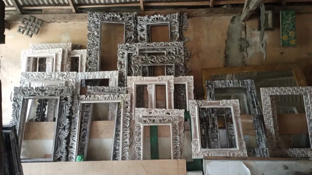 Sandiyasa Collection